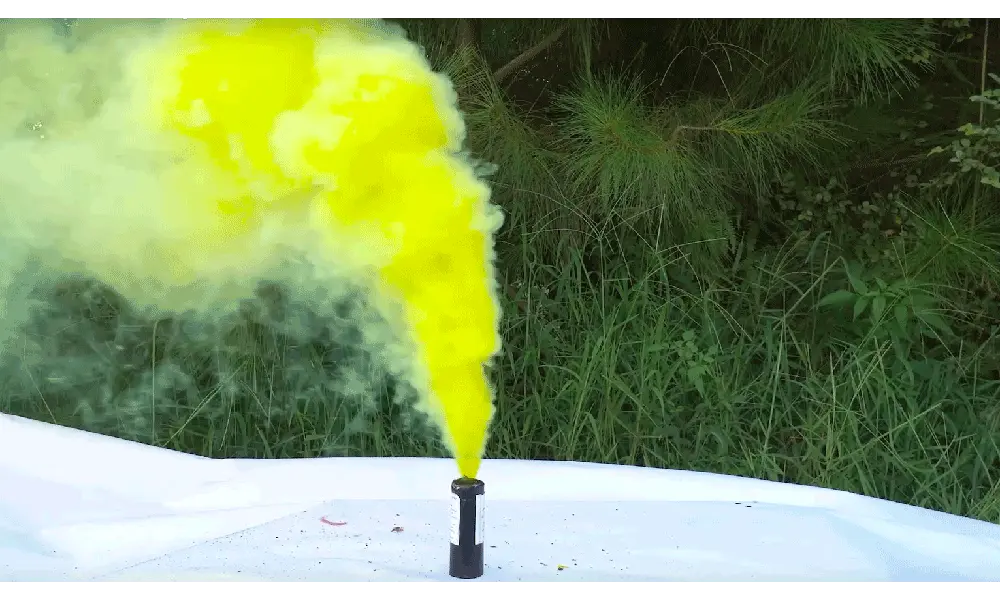 NICO Smoke, 80s, yellow 35mm model rocketry