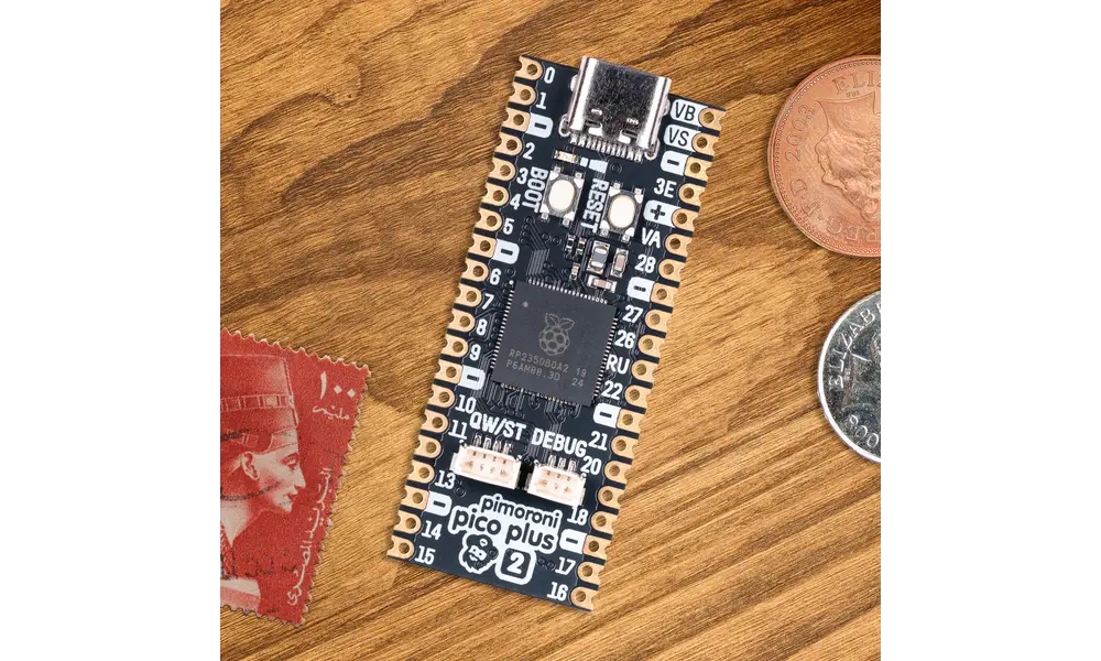 Pimoroni Pico Plus 2 16MB flash-mikrocontroller, 4 image model rocketry