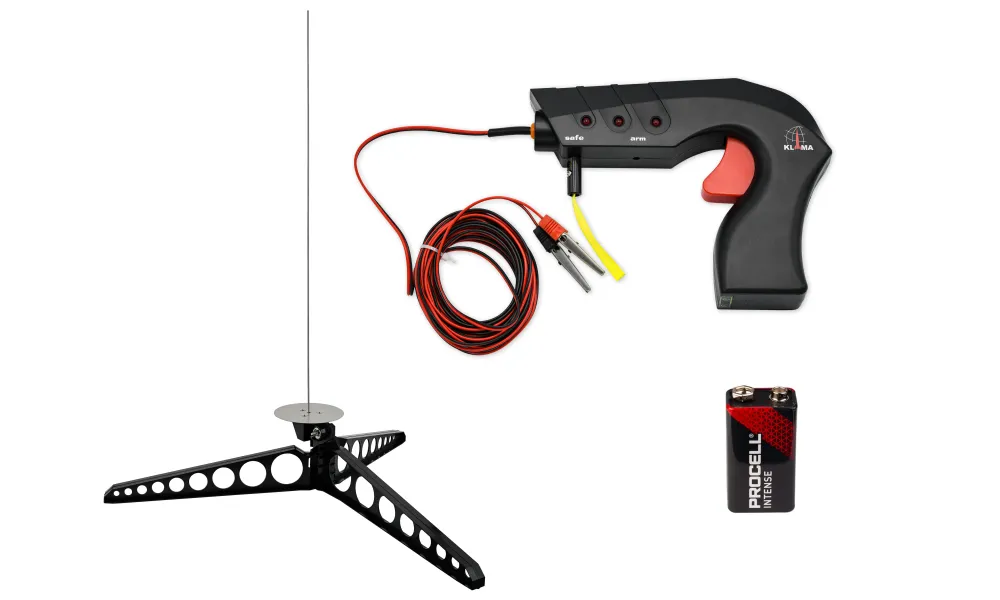 Wizard rocket starter construction set with 6x A6-4 rocket motors, launch pad, controller and building supplies, 12 image model rocketry